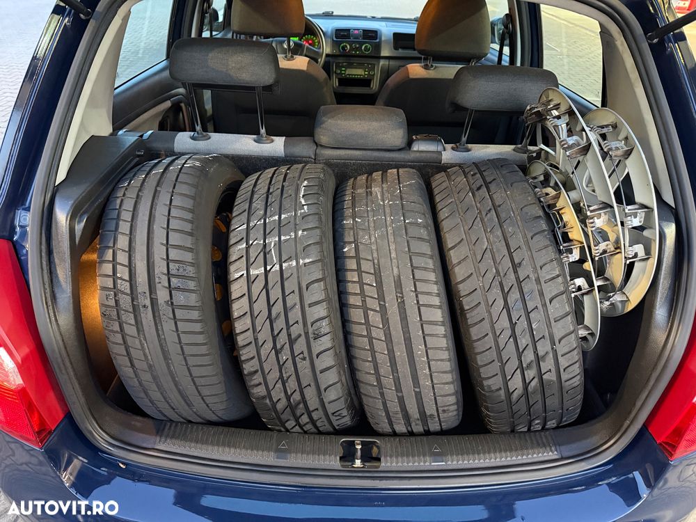 Skoda Fabia 1.2 HTP Fresh - 14