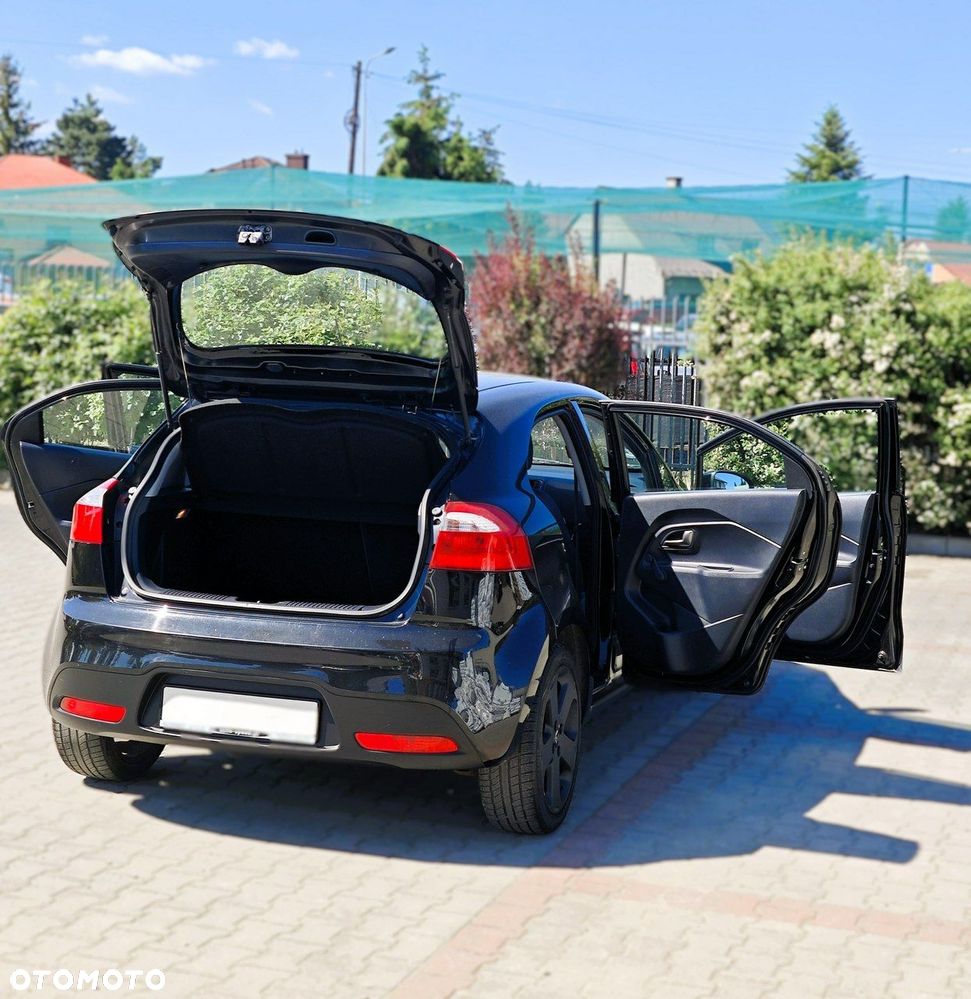 Kia Rio - 14