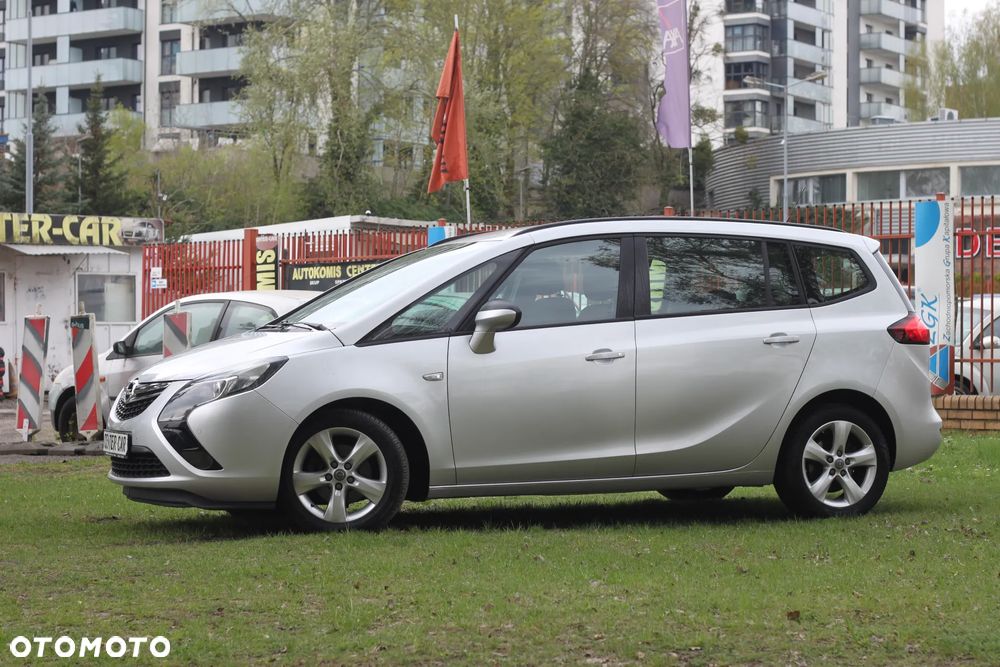 Opel Zafira - 2