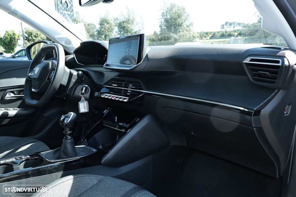 Peugeot 208 1.2 PureTech Allure - 12