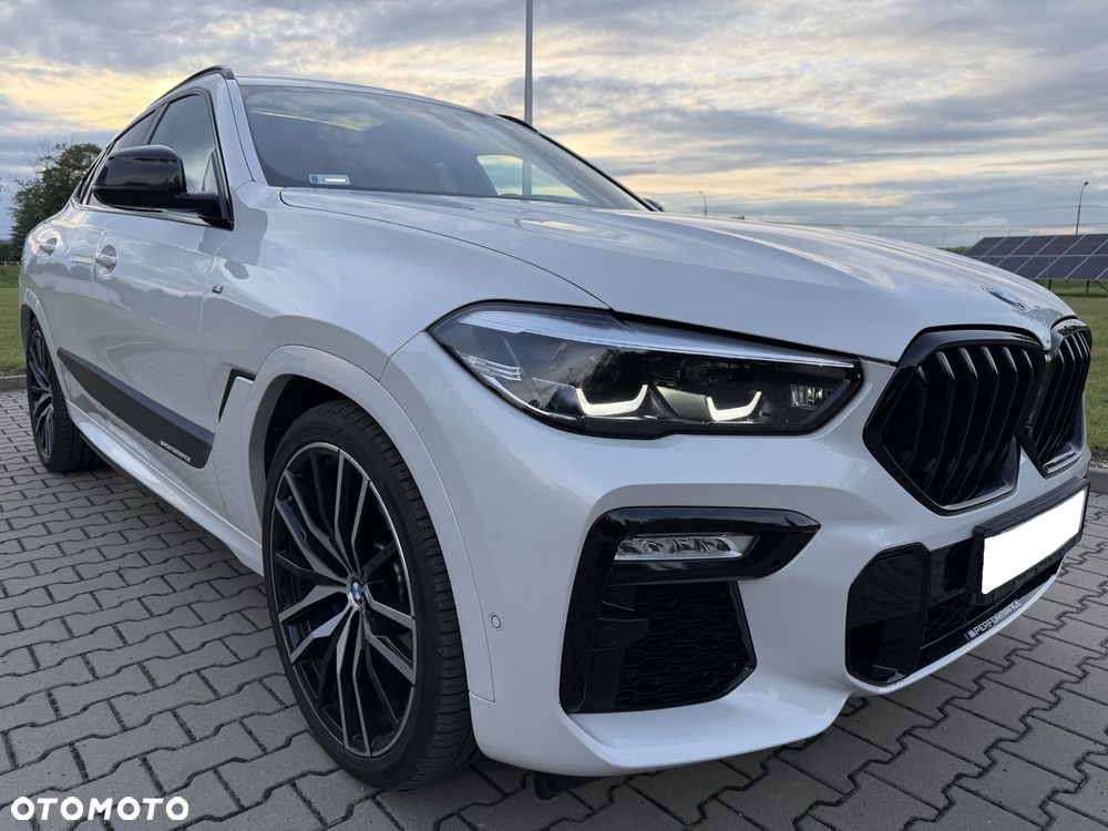 BMW X6 xDrive40i - 9