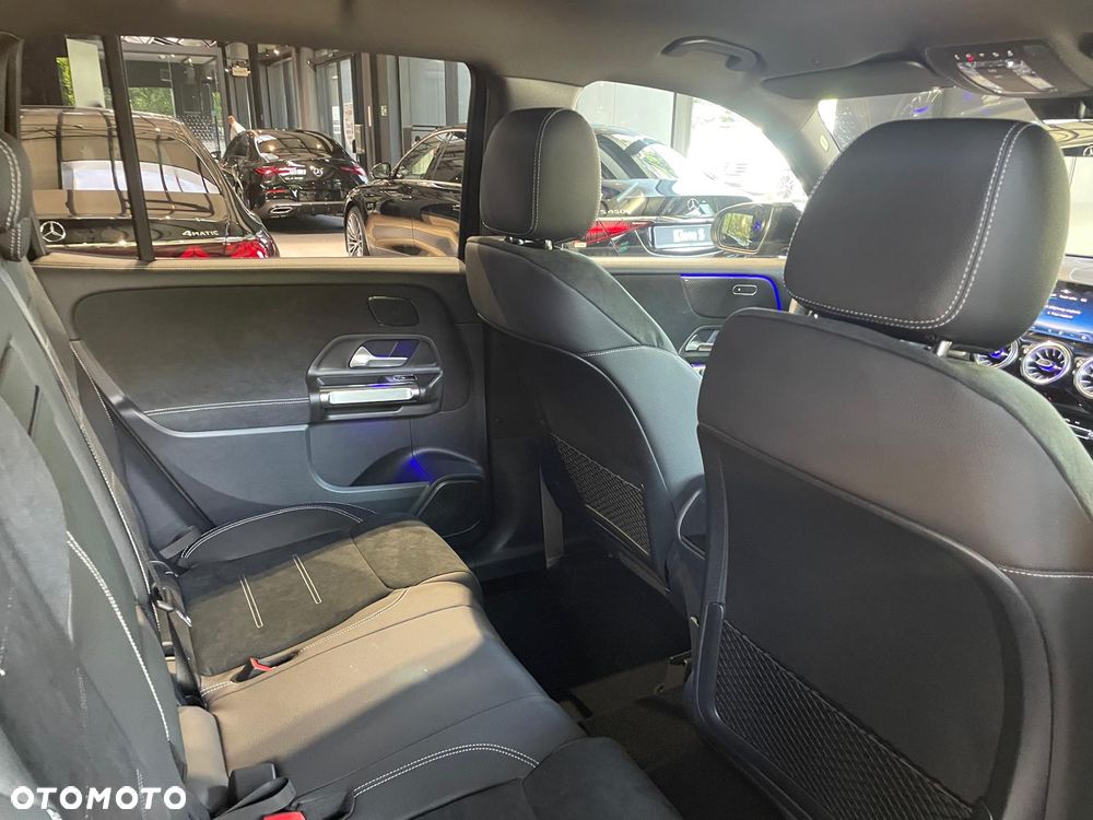Mercedes-Benz GLB 200 AMG Line 7G-DCT - 8