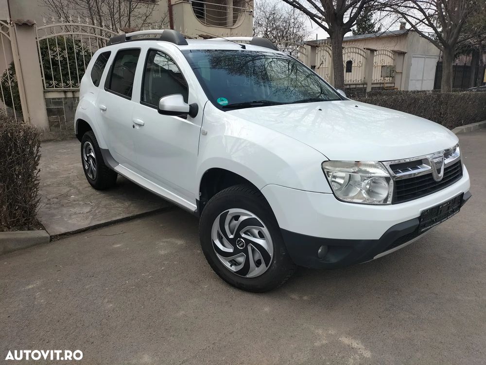 Dacia Duster 1.6 16V 105 4x2 Laureate - 1