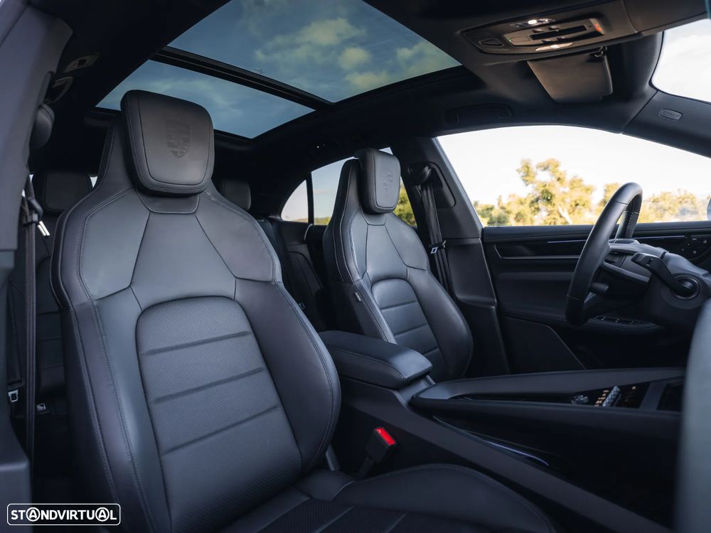 Porsche Macan Electric 4 - 20