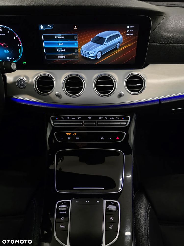 Mercedes-Benz Klasa E 300 de 9G-TRONIC AMG Line - 14