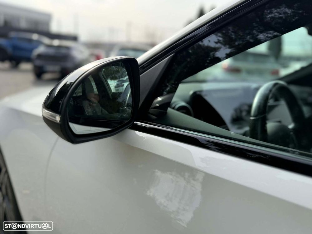 Mercedes-Benz C 300 e T 9G-TRONIC AMG Line - 18