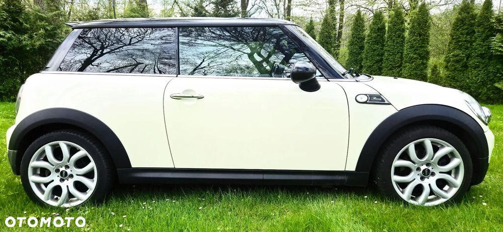 MINI Cooper S 50 Mayfair - 16