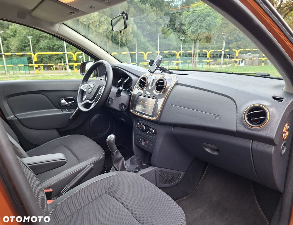 Dacia Sandero Stepway 0.9 TCe Laureate S&S - 12
