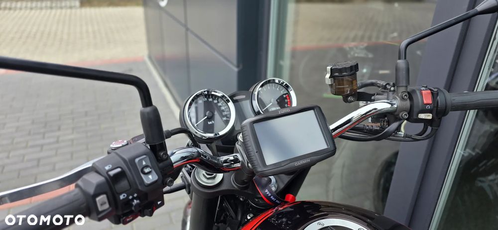 Kawasaki Z 900 RS - 33