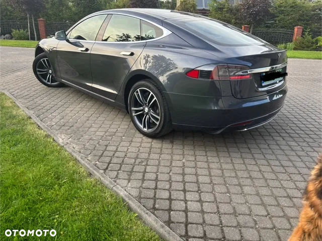 Tesla Model S Long Range Plus - 7