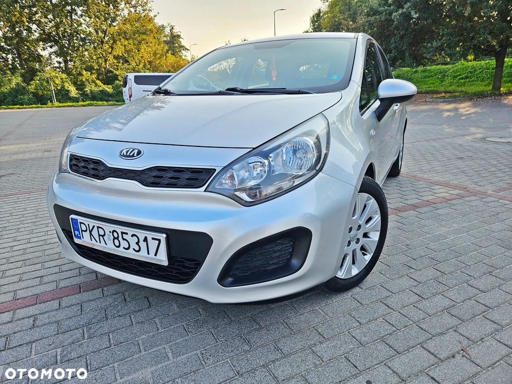 Kia Rio - 26