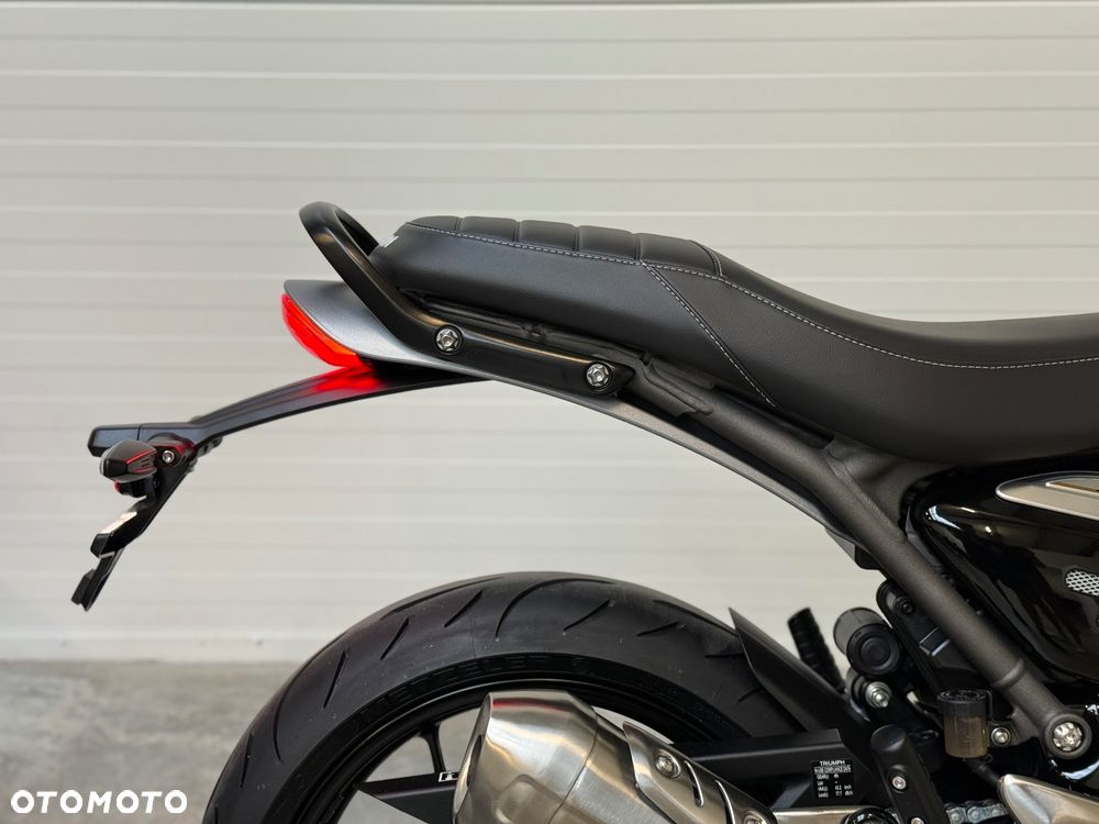 Triumph Inny - 18
