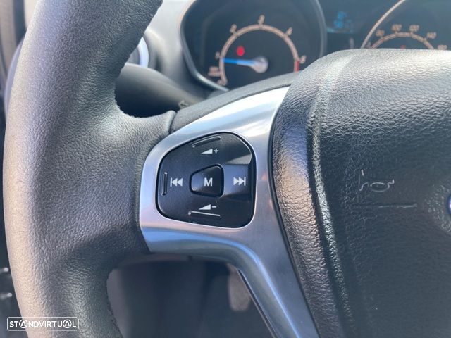 Ford Fiesta 1.5 TDCi Titanium - 12