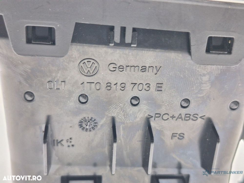 Grila ventilatie stanga VOLKSWAGEN TOURAN 1T3 2010 - 2015 TDI CFHC 1T0819703E , 1T0819703B - 3