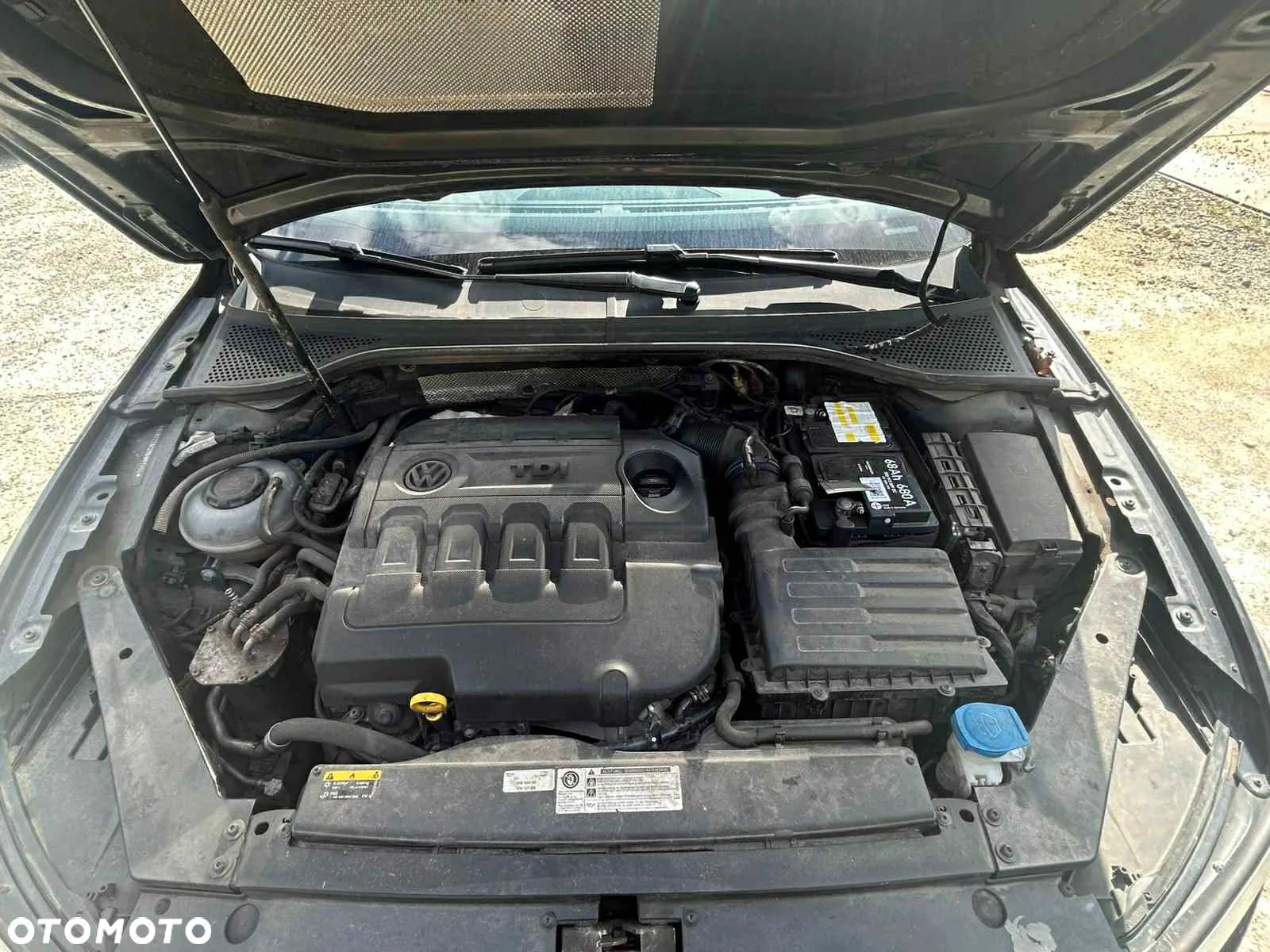 Volkswagen Passat 2.0 TDI Elegance DSG - 9