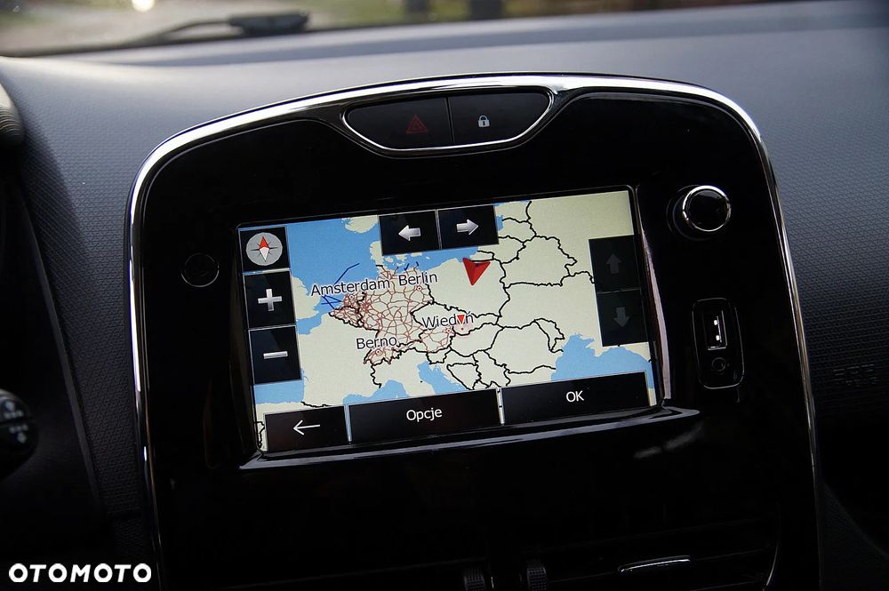 Renault Clio 1.2 16V 75 Experience - 15