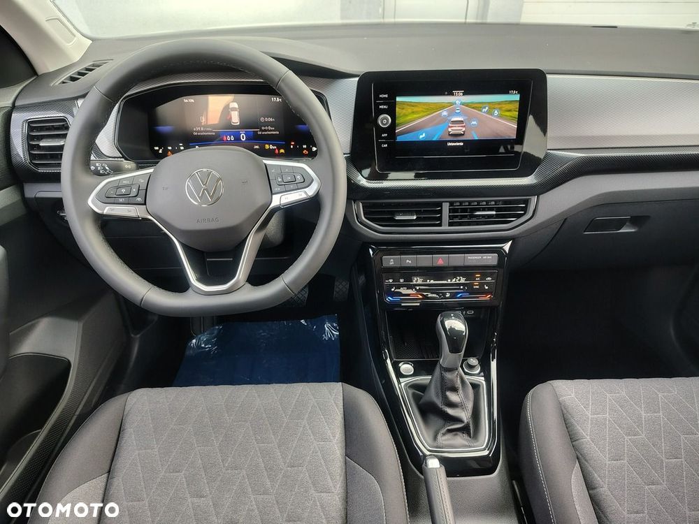 Volkswagen T-Cross - 12
