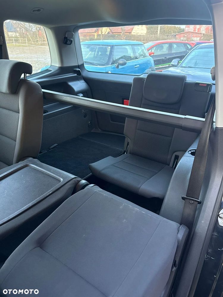 Volkswagen Touran 1.6 TDI DPF BlueMotion Technology Life - 16