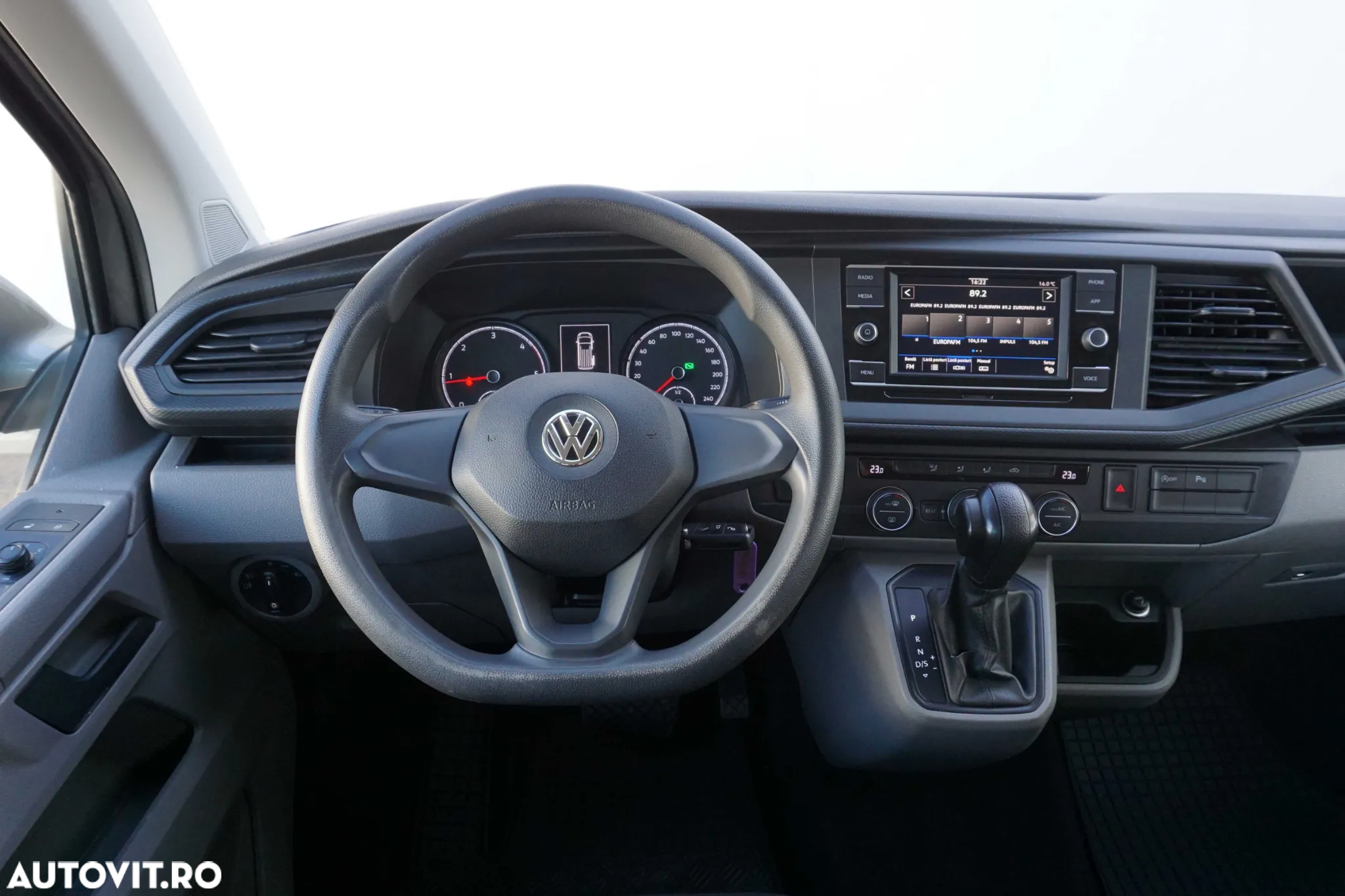 Volkswagen Caravelle T6.1 2.0 TDI 110 kW LR Comfortline DSG - 17