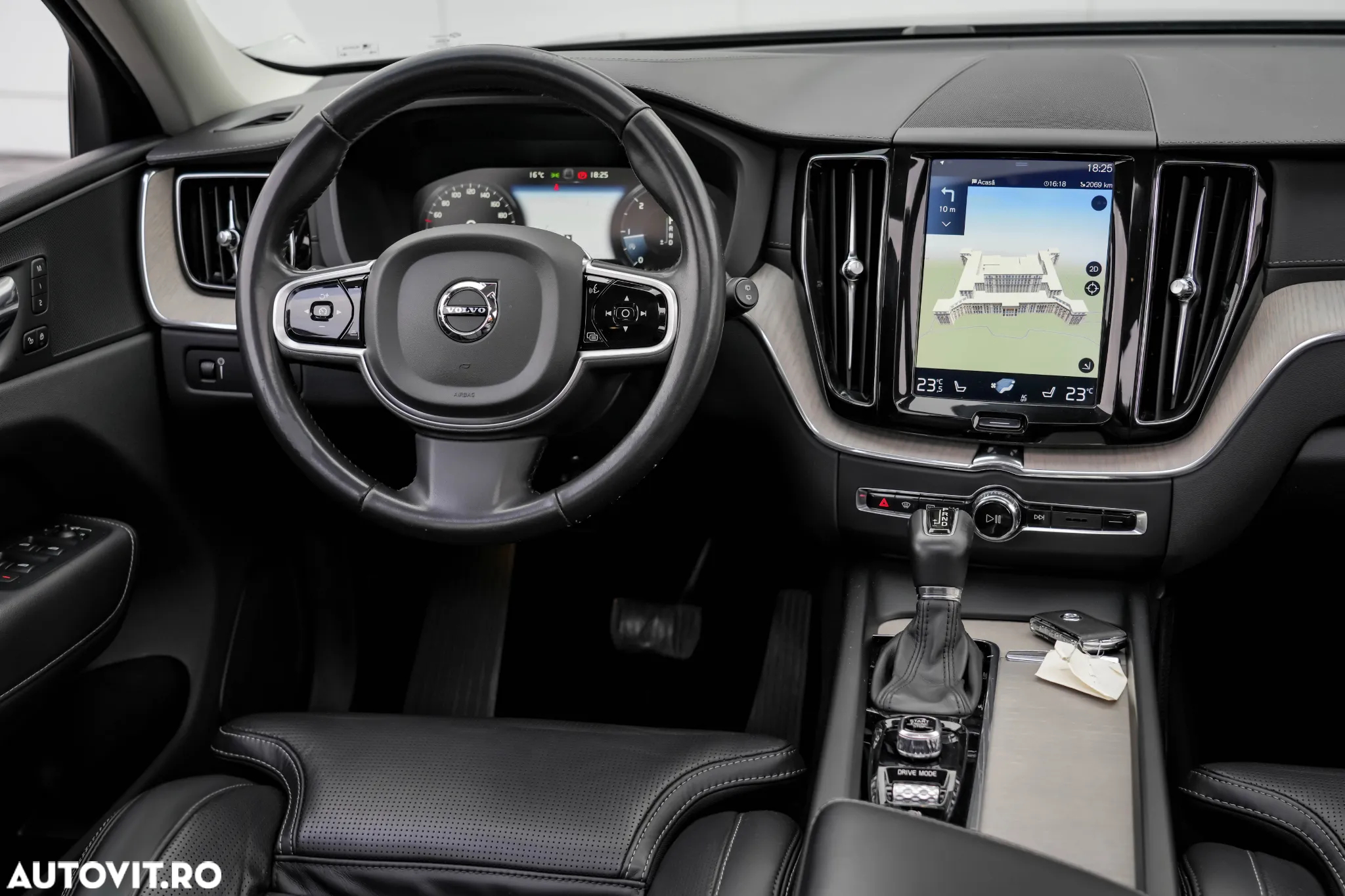 Volvo XC 60 D5 AWD Geartronic Inscription - 6