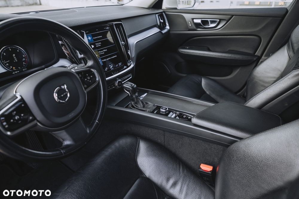 Volvo V60 D3 Geartronic Momentum - 16