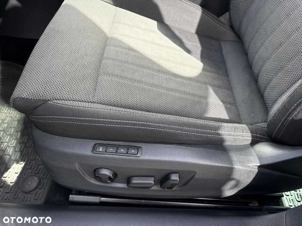 Skoda Superb 2.0 TDI SCR 4x4 Style DSG - 12