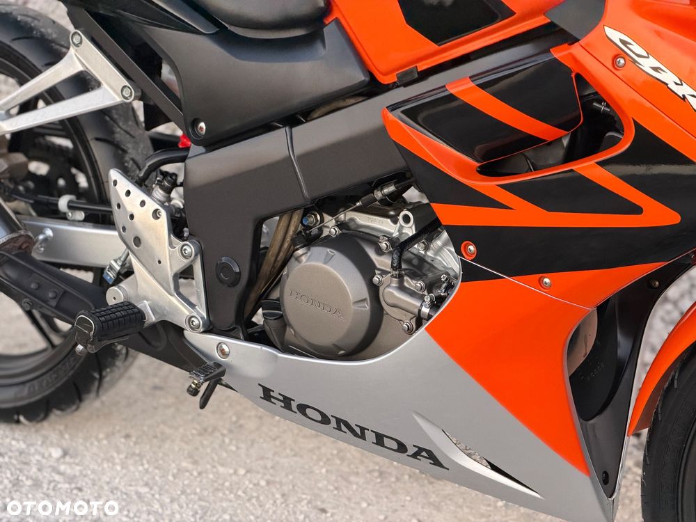 Honda CBR - 3
