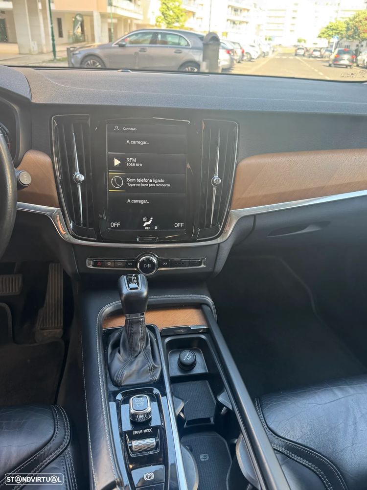 Volvo V90 2.0 D4 Momentum B.Pack Geartronic - 7