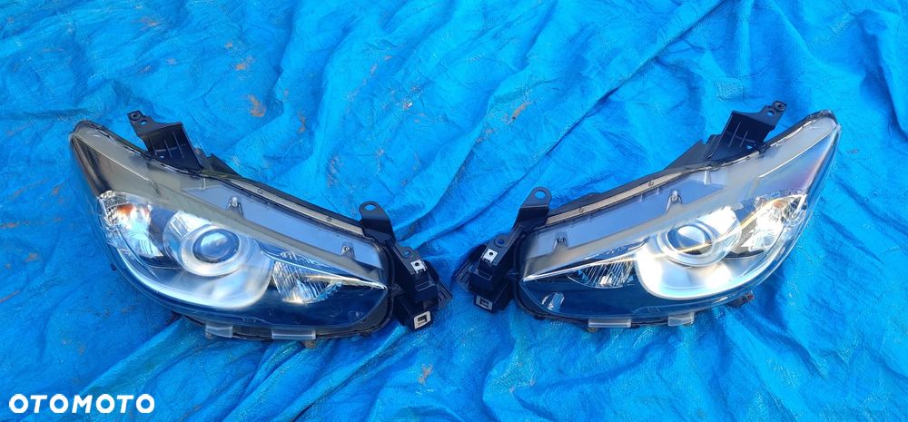 Lampa Reflektor Soczewka Przód Przedni Prawy Lewy KD5351040F KD5351030F Mazda CX5 CX-5 - 1
