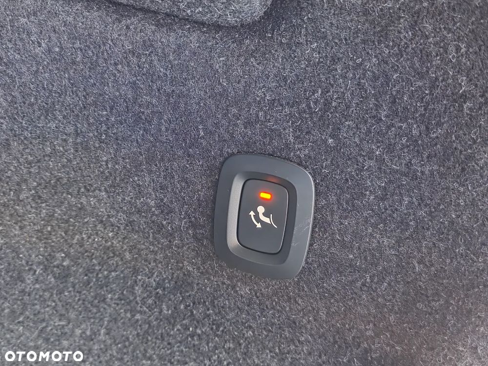 Volvo XC 40 B3 B DKG Essential - 39