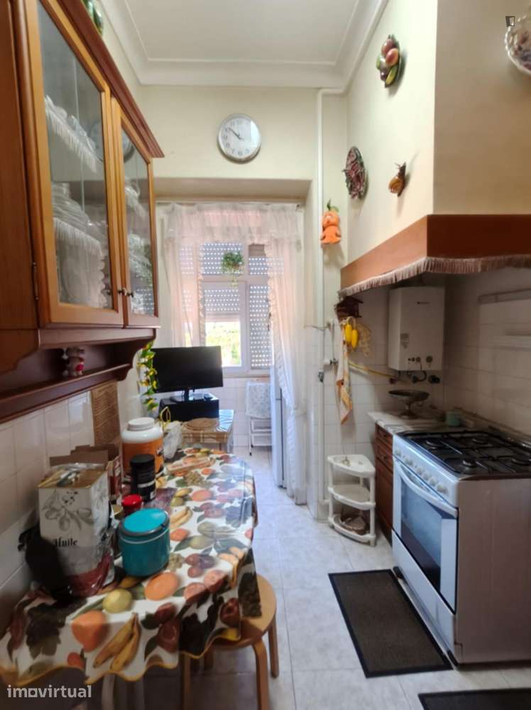 Quarto - localizado em Penha de França Lisbon - Grande imagem: 3/12