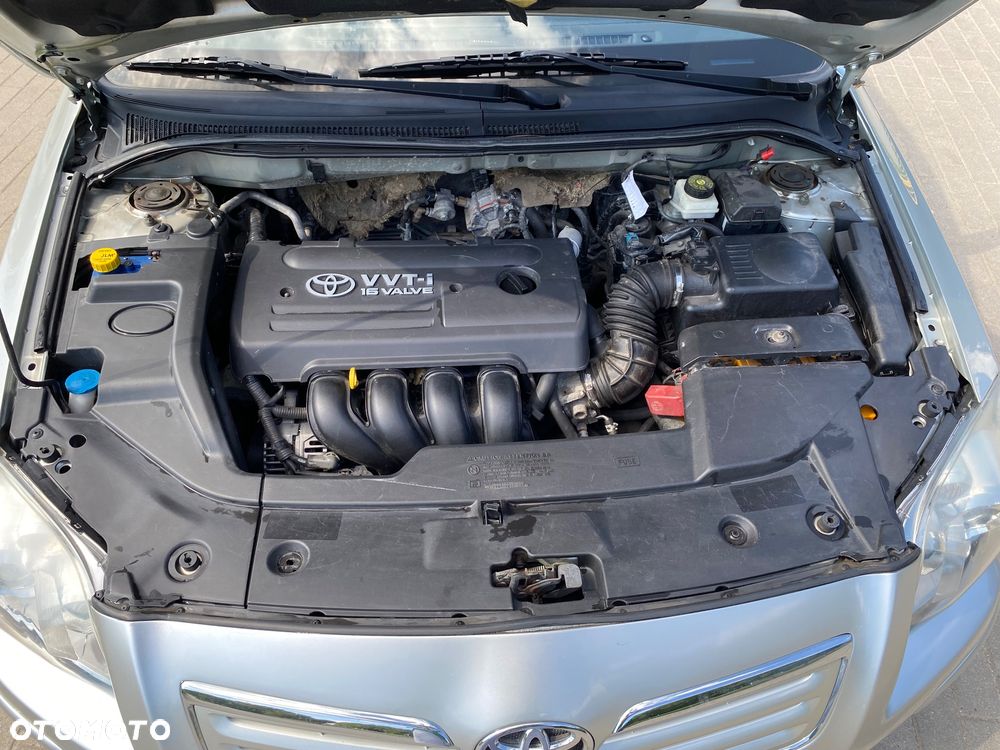 Toyota Avensis 1.8 VVT-i Sol - 8