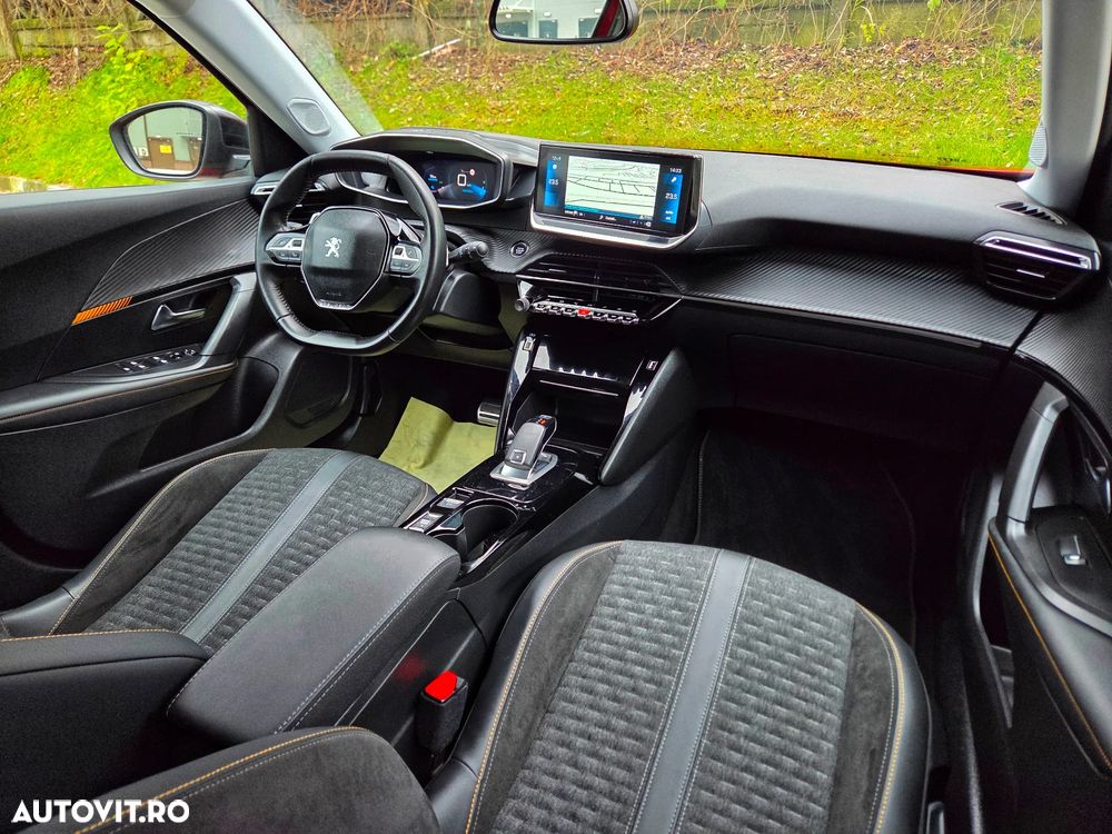 Peugeot 2008 1.5 BlueHDI 130 S&S EAT8 GT - 14