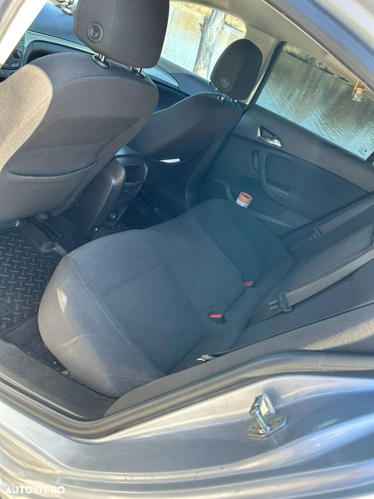 Opel Insignia - 8