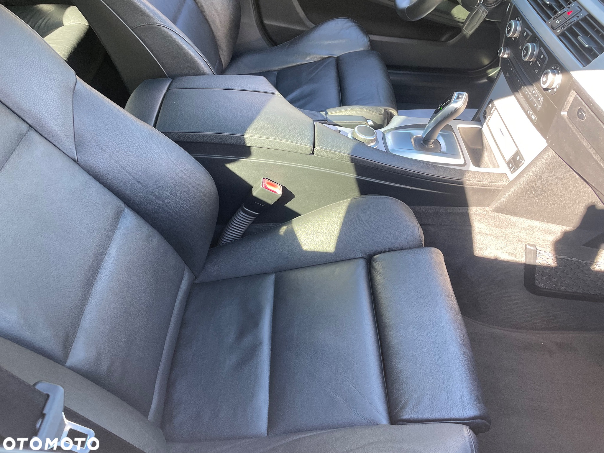 BMW Seria 5 - 32