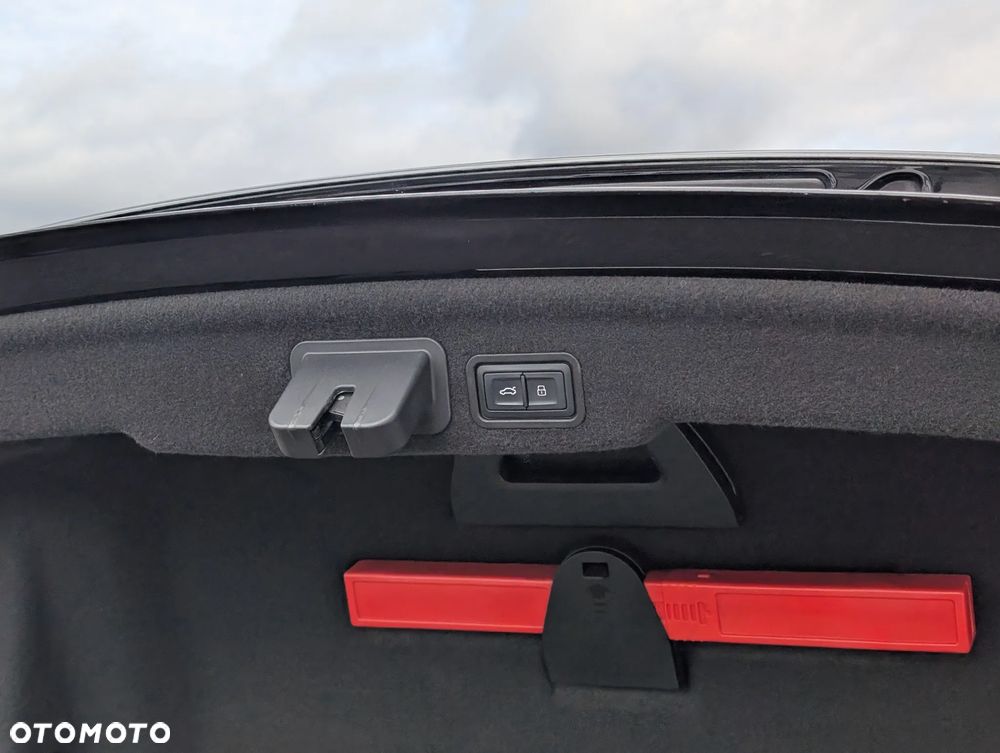 Audi A8 3.0 TDI clean diesel L Quattro - 23