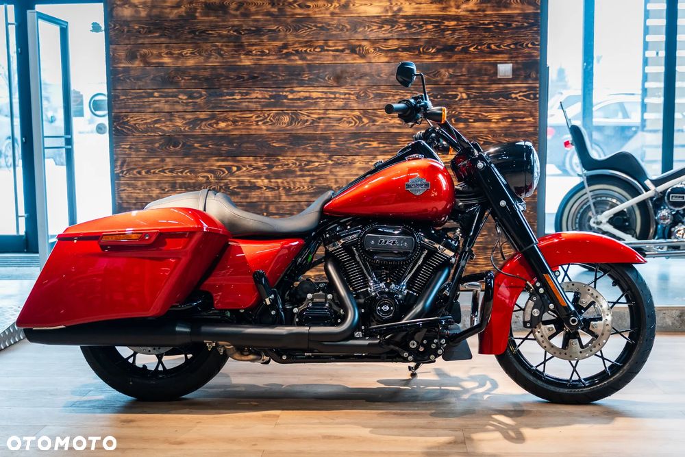 Harley-Davidson Touring Road King - 2