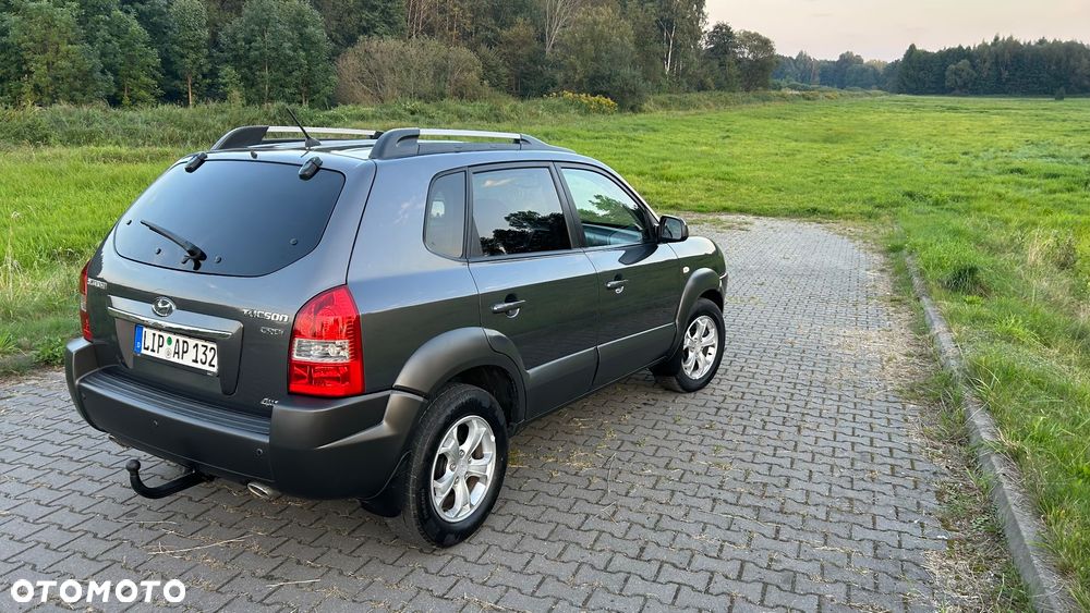 Hyundai Tucson 2.0 CRDi VGT 4WD GLS - 11