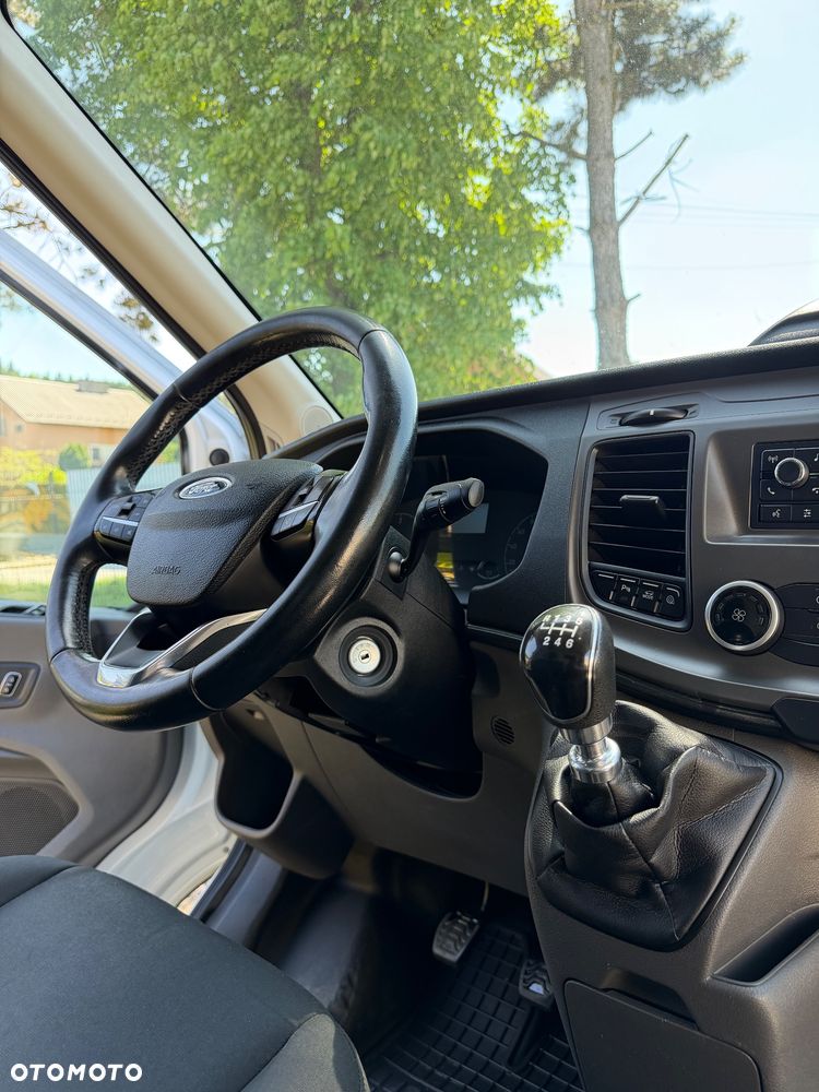 Ford Transit - 25
