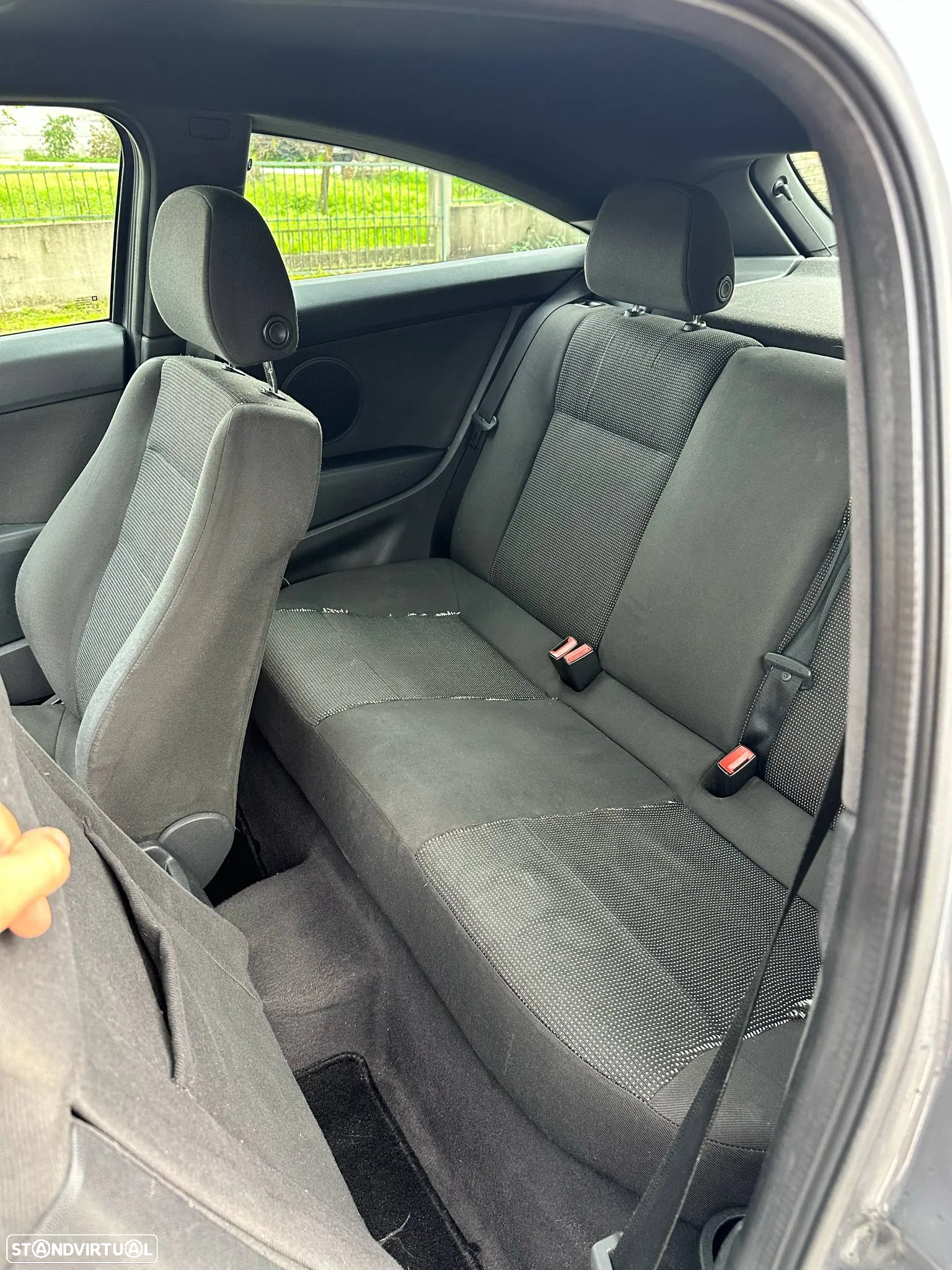 Opel Astra GTC 1.7 CDTi - 9