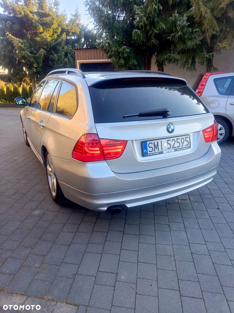 BMW Seria 3 320i - 7