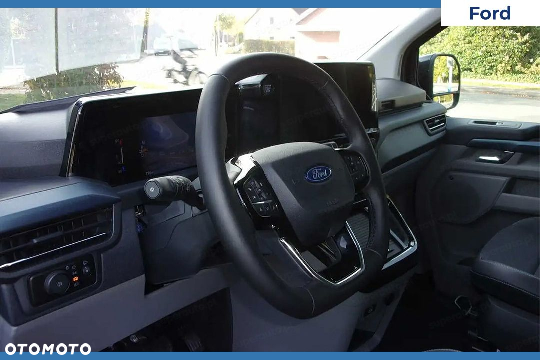 Ford Tourneo Custom - 7