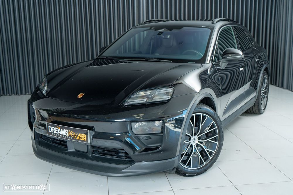 Porsche Macan Electric 4 - 34