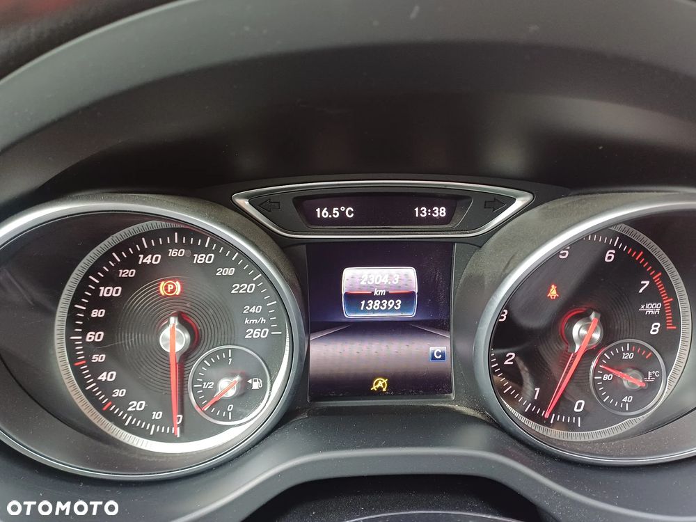 Mercedes-Benz GLA 250 AMG Line - 22