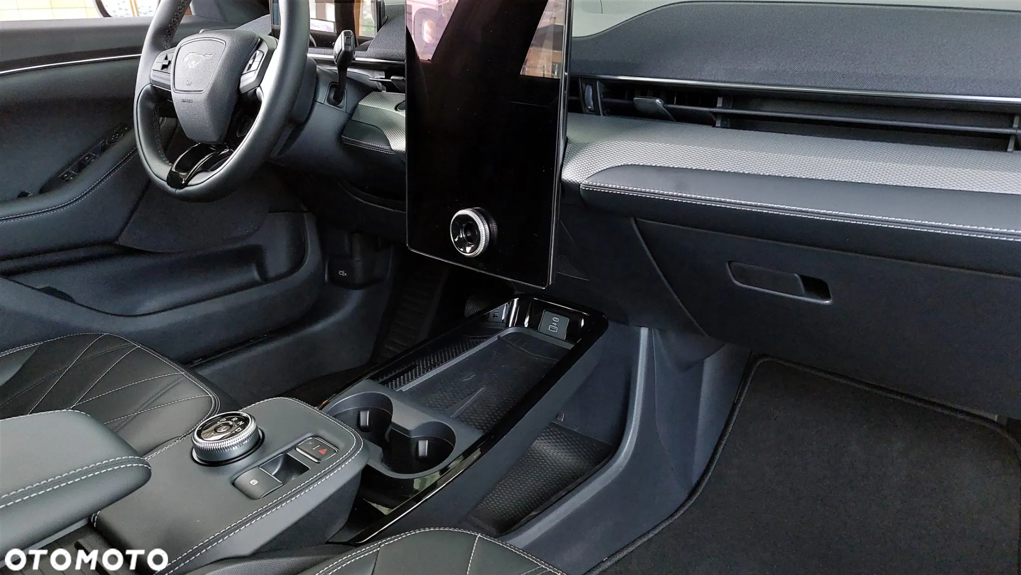 Ford Mustang Mach-E 75kWh RWD - 18