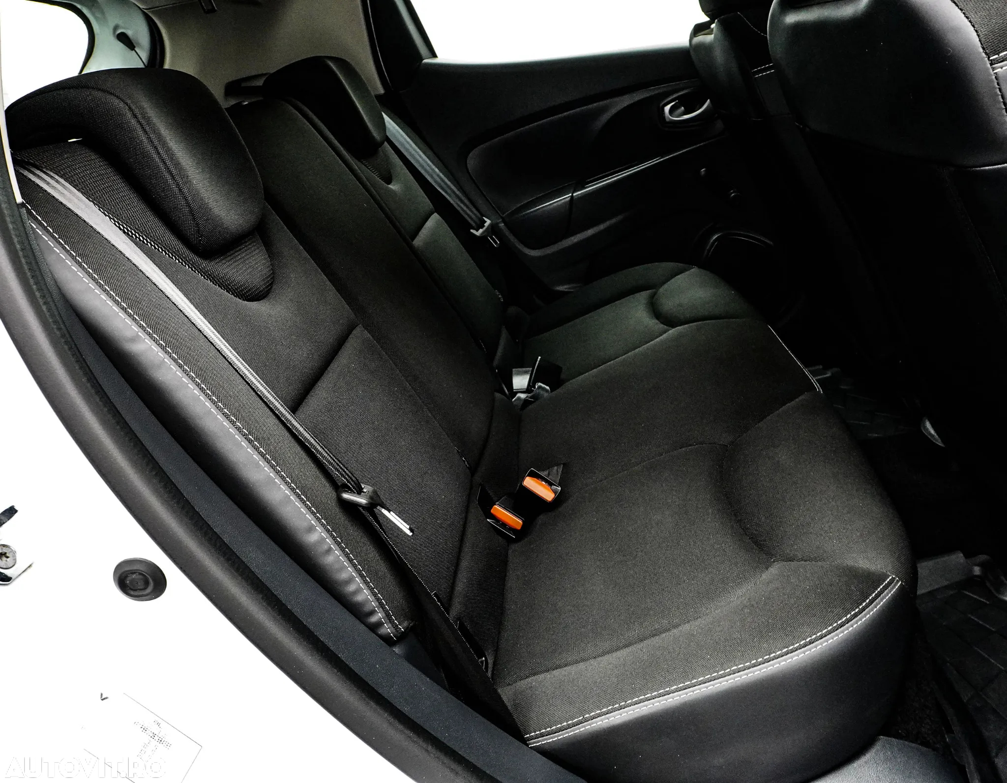 Renault Clio IV 0.9 Energy TCe Intens - 16
