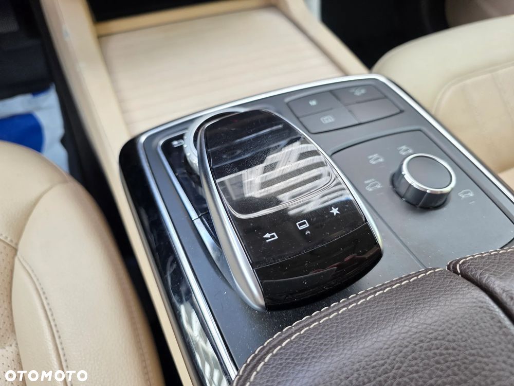 Mercedes-Benz GLE - 17