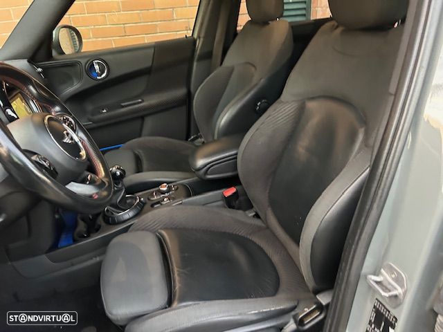 MINI Countryman Cooper D - 26