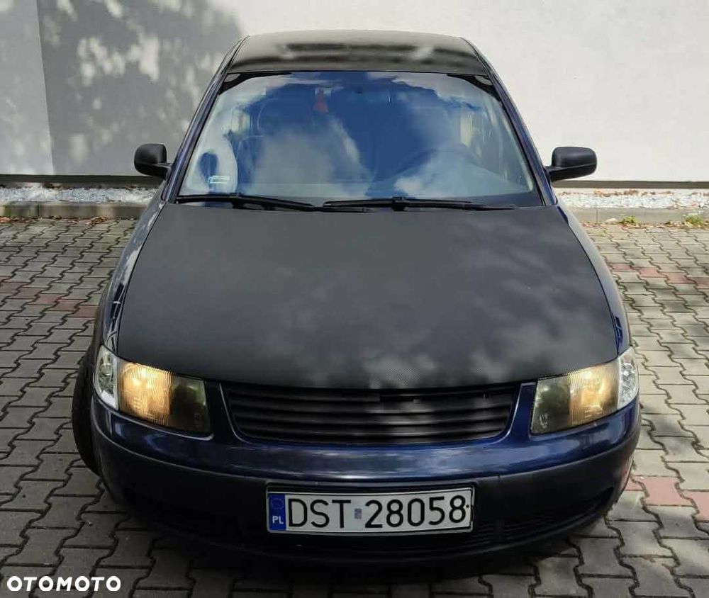 Volkswagen Passat - 2