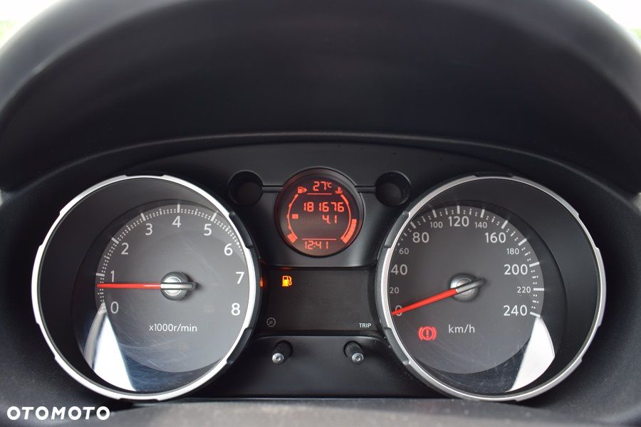 Nissan Qashqai 2.0 Acenta - 14